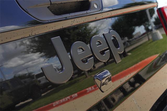 new 2025 Jeep Gladiator car, priced at $38,980