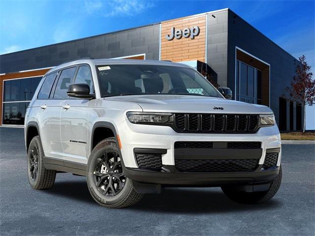 new 2024 Jeep Grand Cherokee L car, priced at $40,408