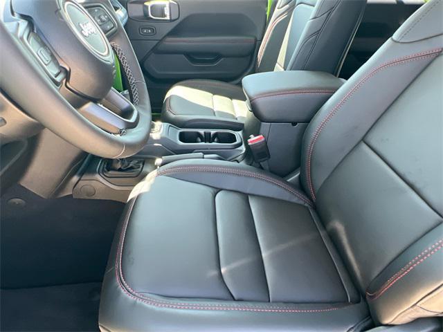 new 2025 Jeep Gladiator car, priced at $51,536