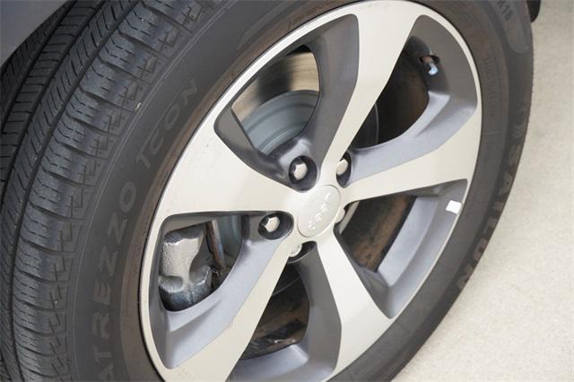 used 2022 Jeep Cherokee car, priced at $22,609