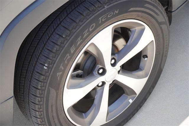 used 2022 Jeep Cherokee car, priced at $23,593