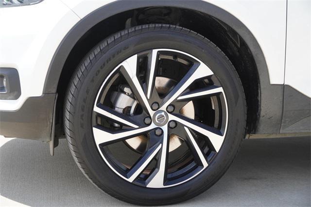 used 2021 Volvo XC40 car, priced at $21,977