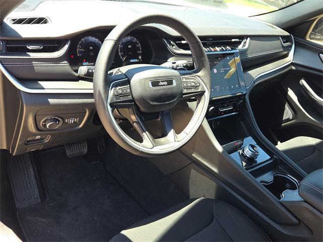 new 2025 Jeep Grand Cherokee car, priced at $36,898