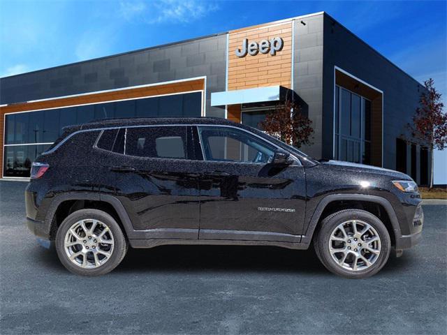 new 2024 Jeep Compass car, priced at $30,858