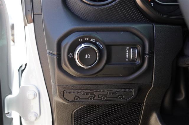 new 2025 Jeep Wrangler car, priced at $66,904