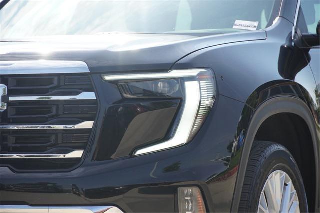 used 2024 GMC Acadia car, priced at $40,188