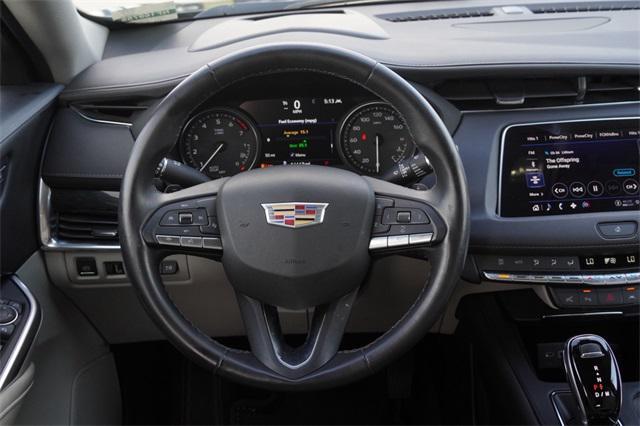 used 2022 Cadillac XT4 car, priced at $27,987