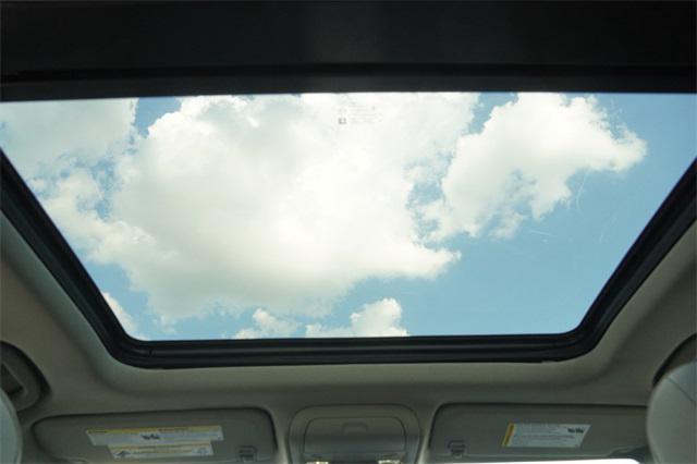 used 2022 Cadillac XT4 car, priced at $27,987