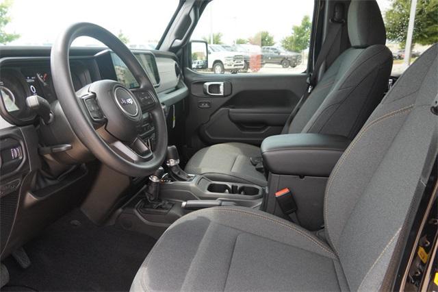 new 2025 Jeep Gladiator car, priced at $41,756