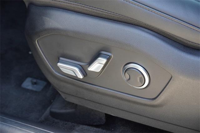 used 2025 Hyundai Santa Fe car, priced at $31,988