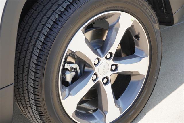 new 2025 Jeep Grand Cherokee L car, priced at $46,656