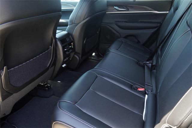 new 2025 Jeep Grand Cherokee car, priced at $46,374