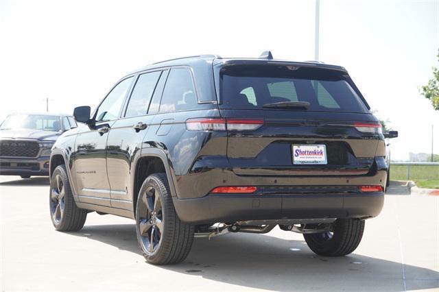 new 2025 Jeep Grand Cherokee car, priced at $46,374
