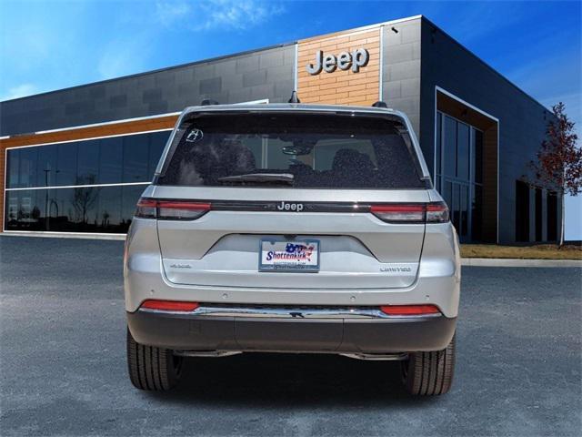 new 2024 Jeep Grand Cherokee car, priced at $40,655