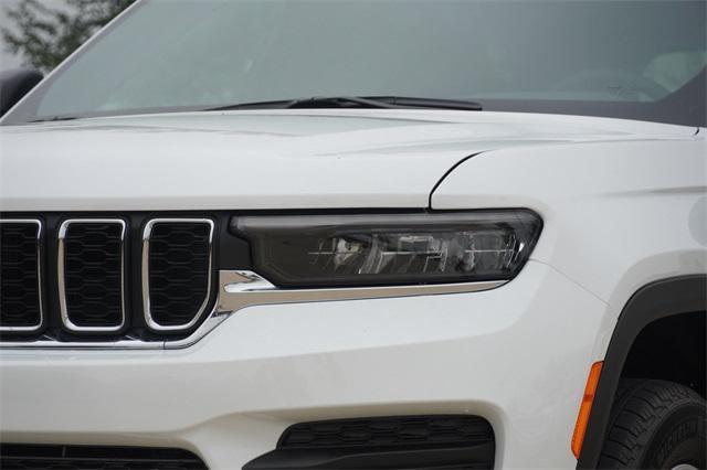 new 2025 Jeep Grand Cherokee car, priced at $39,292