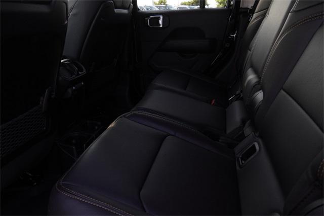 new 2025 Jeep Gladiator car, priced at $43,874