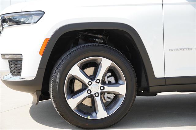 new 2025 Jeep Grand Cherokee L car, priced at $44,297