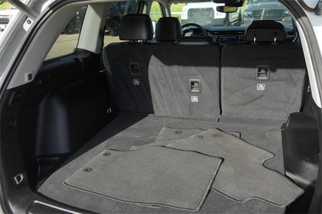 used 2023 Jeep Grand Cherokee car, priced at $29,344