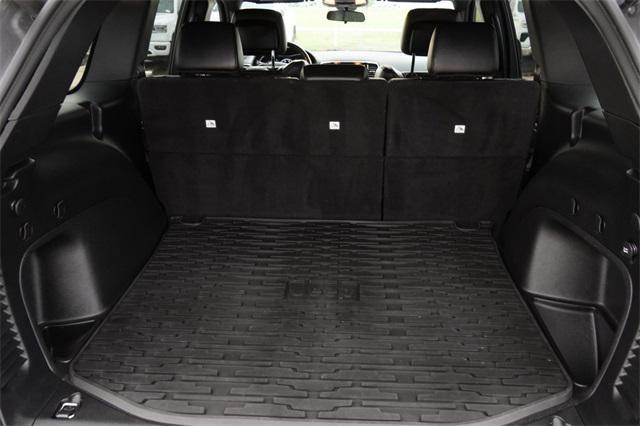 used 2021 Jeep Grand Cherokee car, priced at $21,488