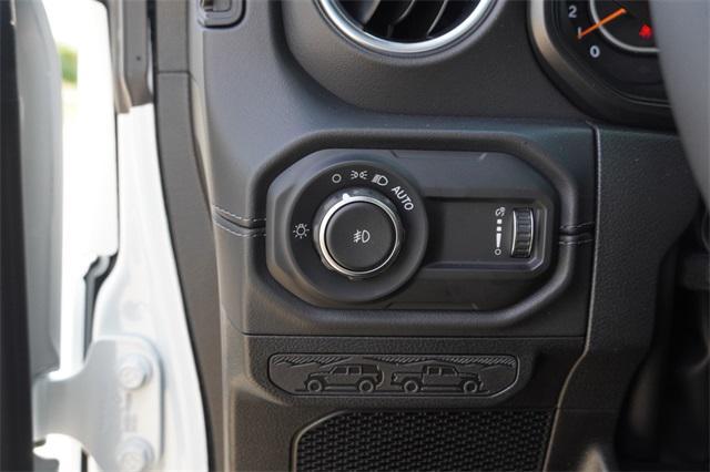 new 2025 Jeep Wrangler car, priced at $52,025