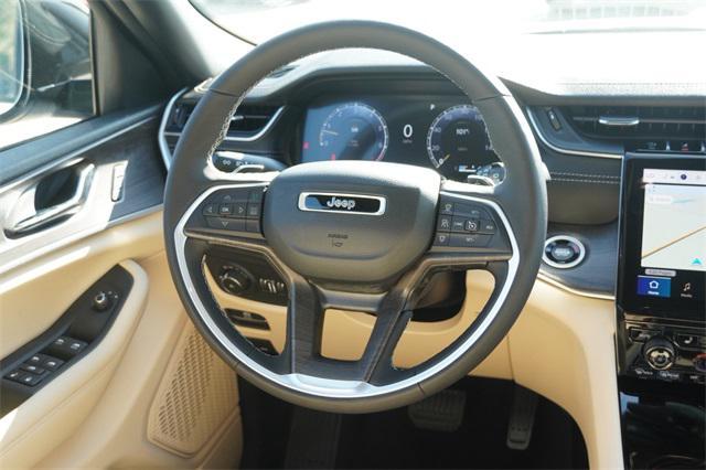 new 2025 Jeep Grand Cherokee car, priced at $49,819