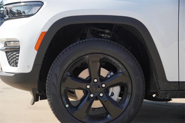 new 2025 Jeep Grand Cherokee car, priced at $49,819