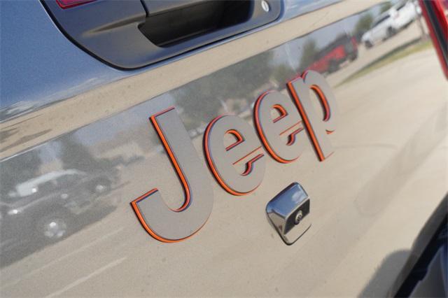 new 2025 Jeep Gladiator car, priced at $50,337