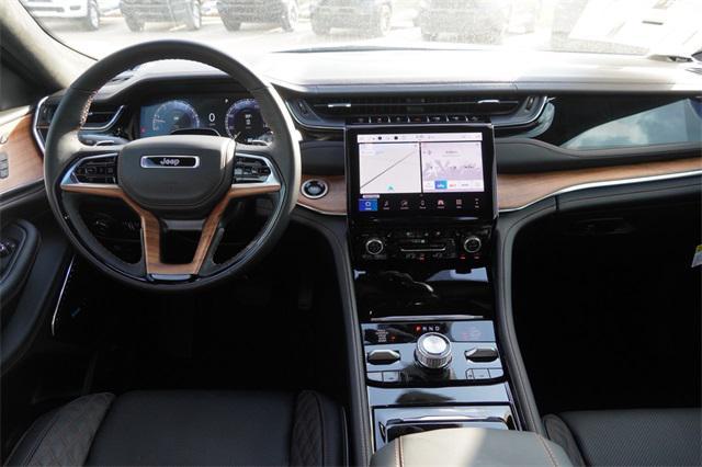 new 2025 Jeep Grand Cherokee L car, priced at $70,321