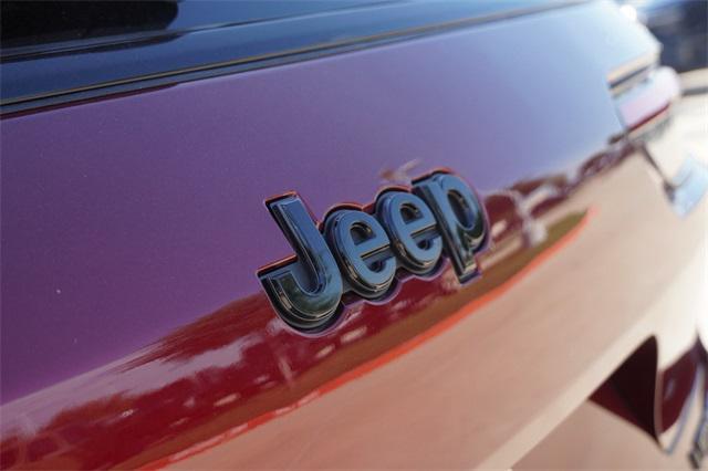new 2025 Jeep Grand Cherokee L car, priced at $48,674
