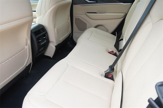 new 2025 Jeep Grand Cherokee car, priced at $48,457