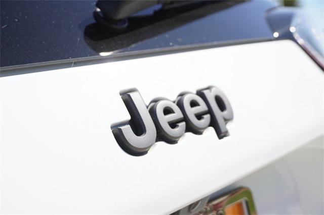 used 2022 Jeep Cherokee car, priced at $22,987