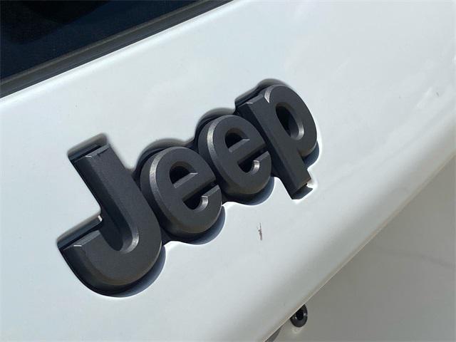 used 2022 Jeep Cherokee car, priced at $23,977
