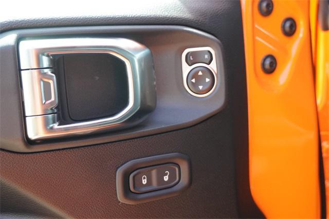 new 2025 Jeep Wrangler car, priced at $46,220