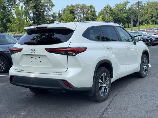 used 2021 Toyota Highlander car, priced at $33,000