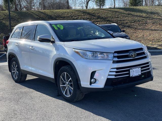 used 2019 Toyota Highlander car, priced at $22,500