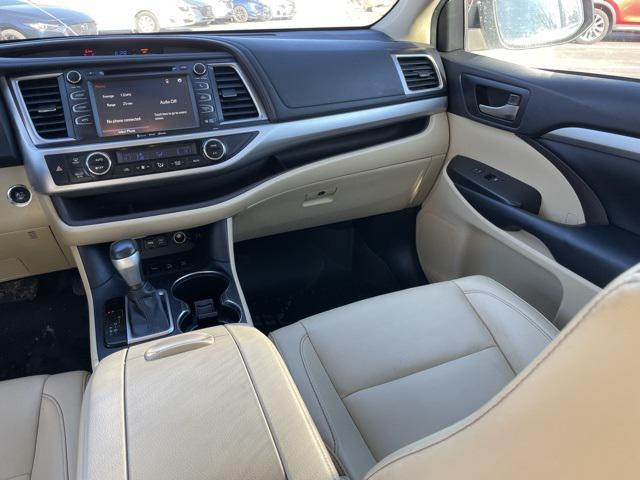 used 2019 Toyota Highlander car, priced at $22,500