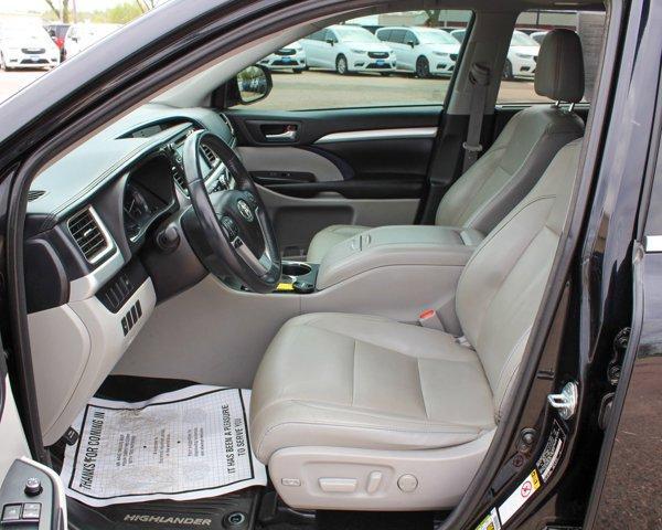 used 2016 Toyota Highlander car, priced at $20,394