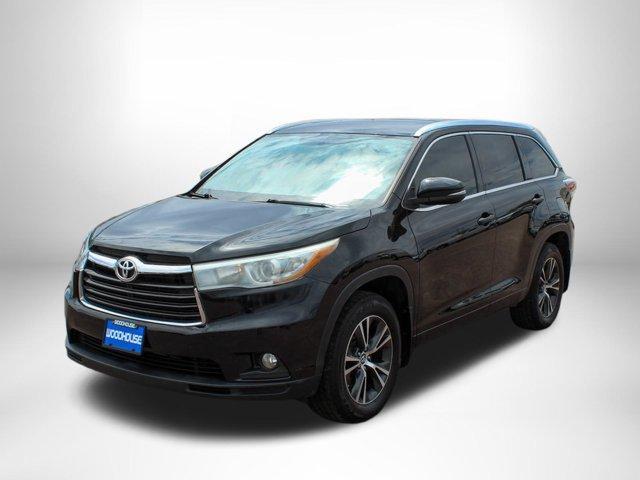 used 2016 Toyota Highlander car, priced at $20,394