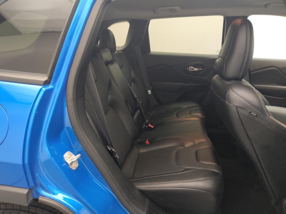 used 2023 Jeep Cherokee car, priced at $25,495