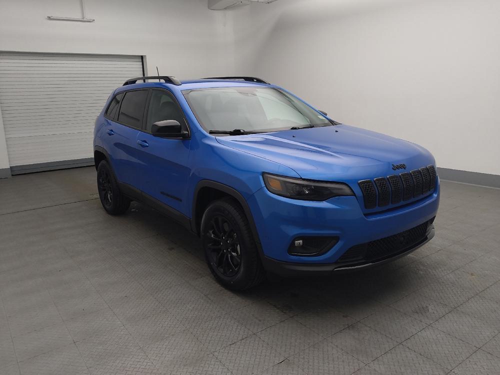 used 2023 Jeep Cherokee car, priced at $25,495
