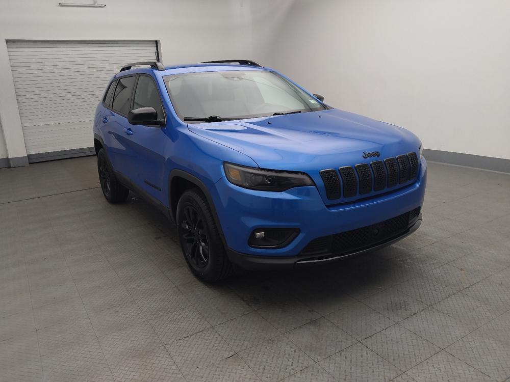 used 2023 Jeep Cherokee car, priced at $25,495