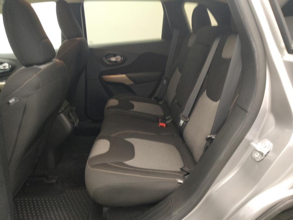 used 2018 Jeep Cherokee car, priced at $15,995