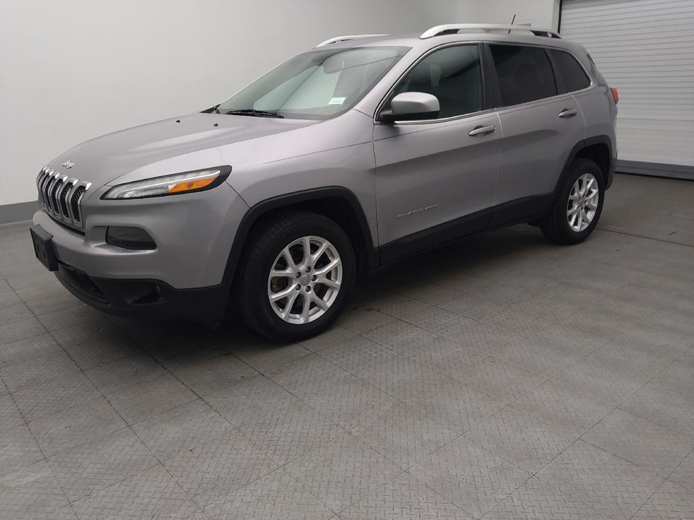 used 2018 Jeep Cherokee car, priced at $15,995