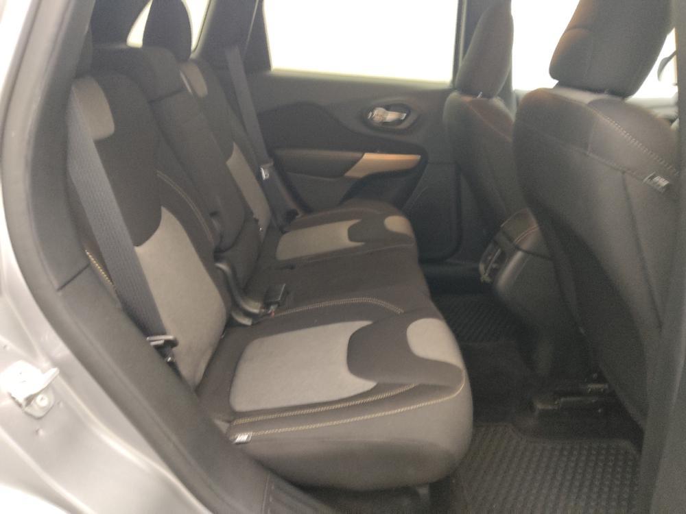 used 2018 Jeep Cherokee car, priced at $15,995