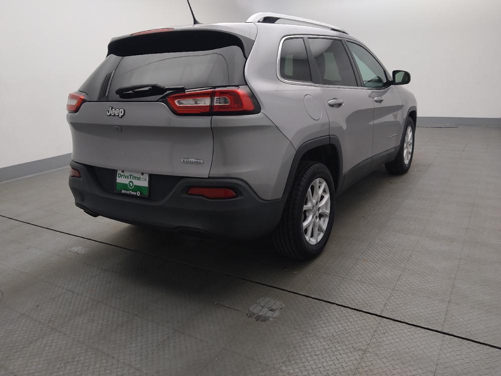 used 2018 Jeep Cherokee car, priced at $15,995