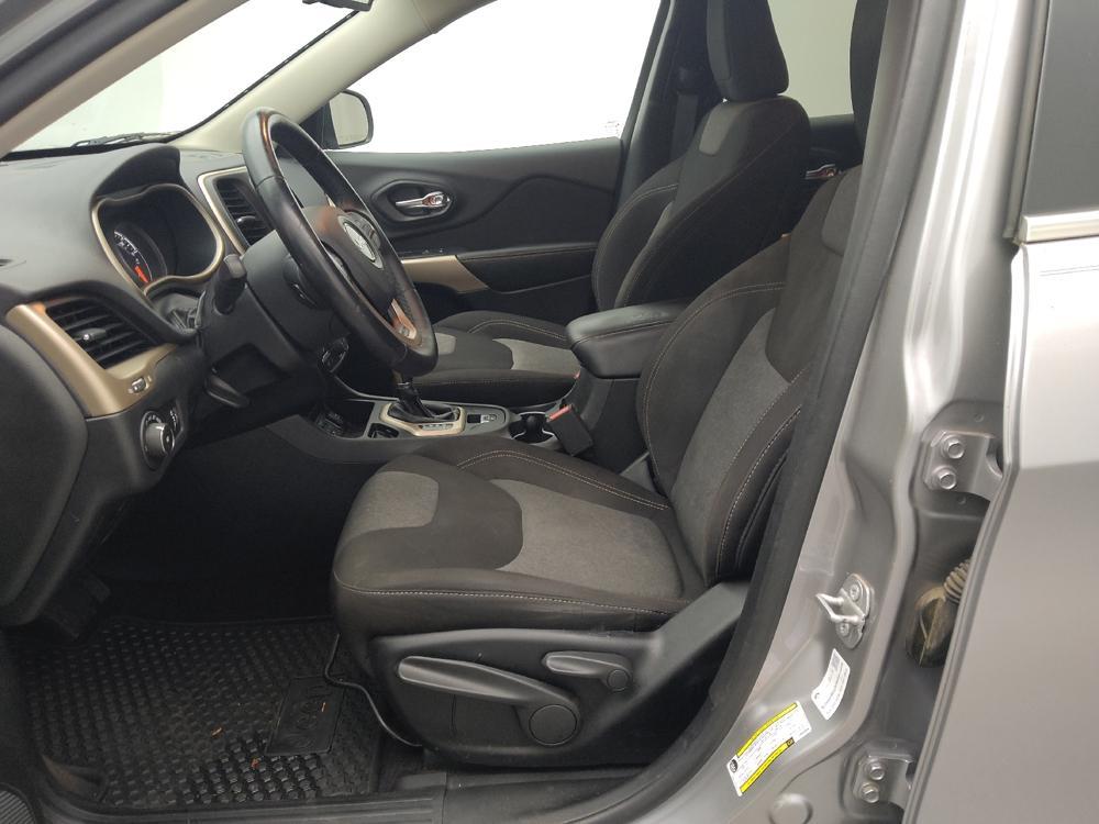 used 2018 Jeep Cherokee car, priced at $15,995