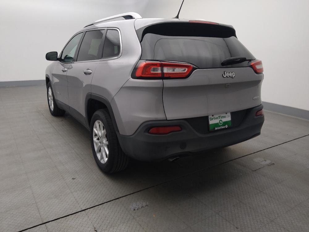 used 2018 Jeep Cherokee car, priced at $15,995