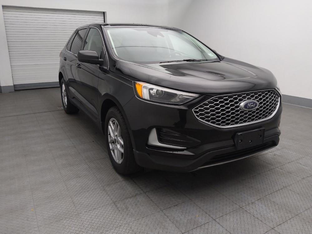 used 2024 Ford Edge car, priced at $26,295