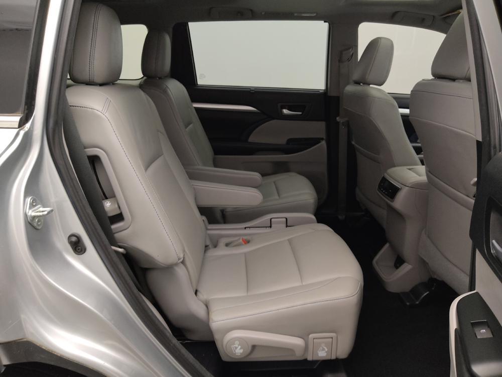 used 2018 Toyota Highlander car, priced at $24,095