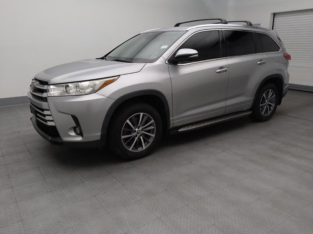 used 2018 Toyota Highlander car, priced at $24,095